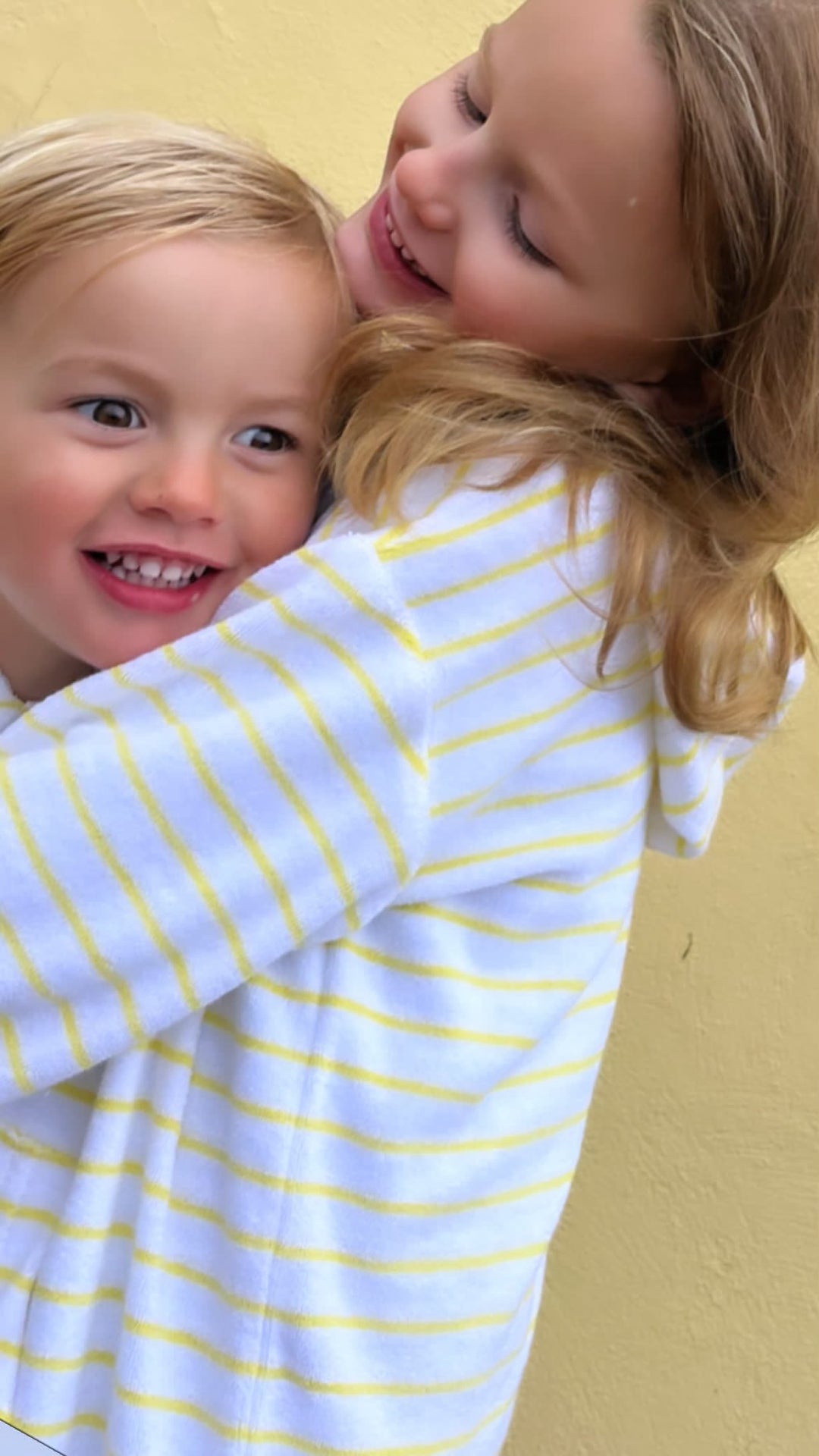 Childrens Striped Towelling Hooded Beach Robe | White & Lemon