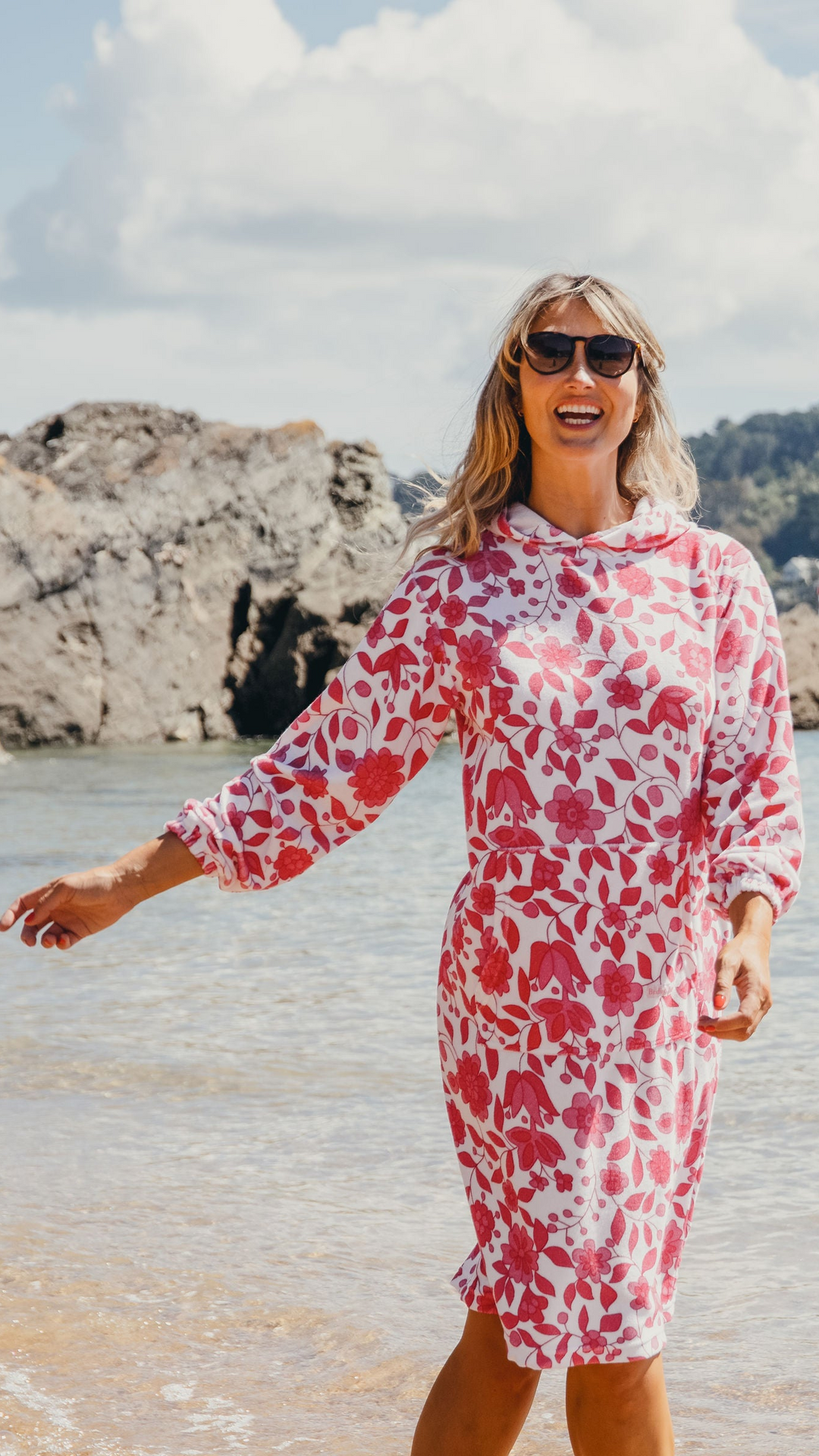 Jamie Floral Towelling Hooded Robe | Fuchsia
