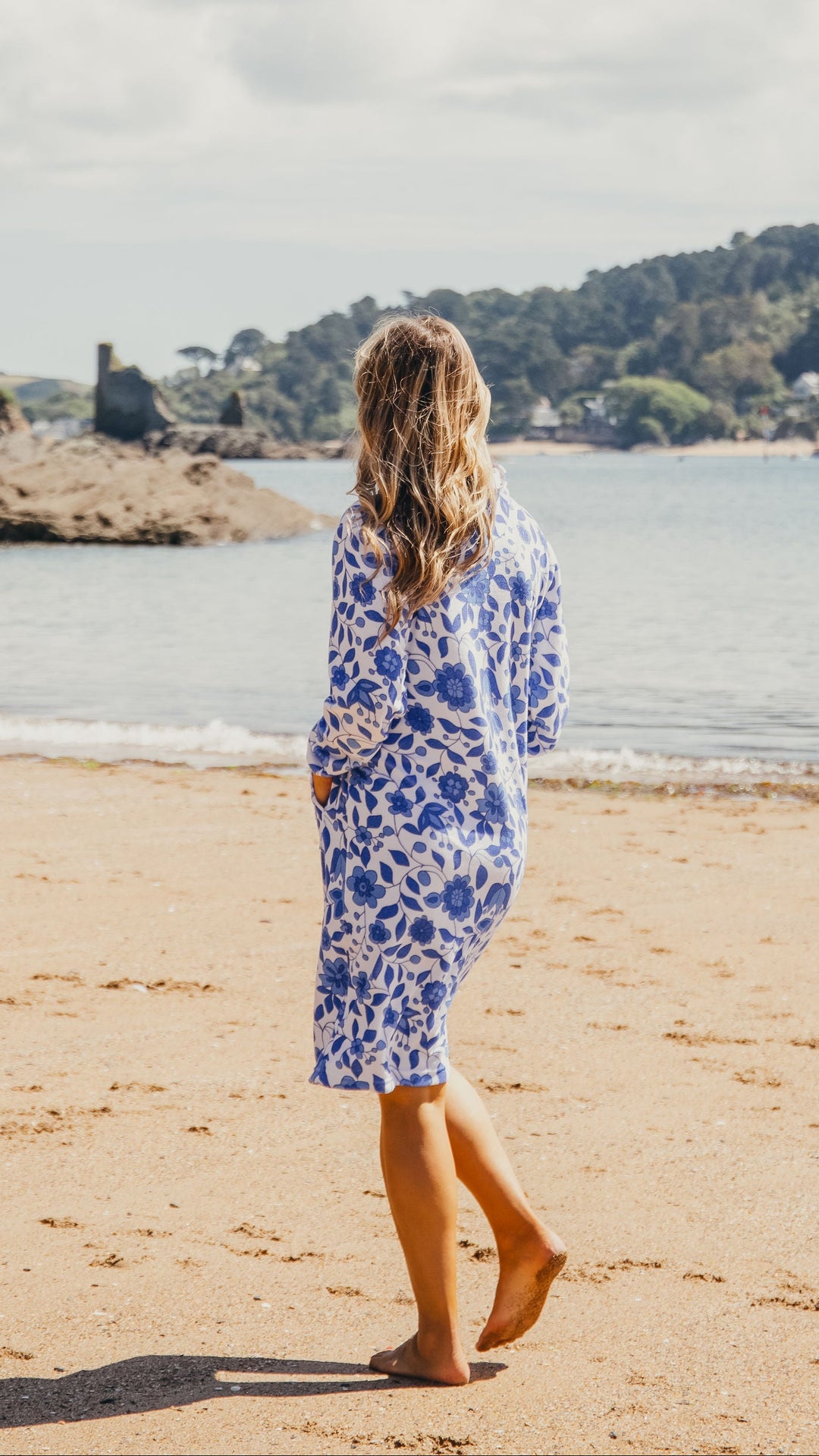 Jamie Robe Jamie Floral Towelling Hooded Robe | Marine – Bridie & Bert