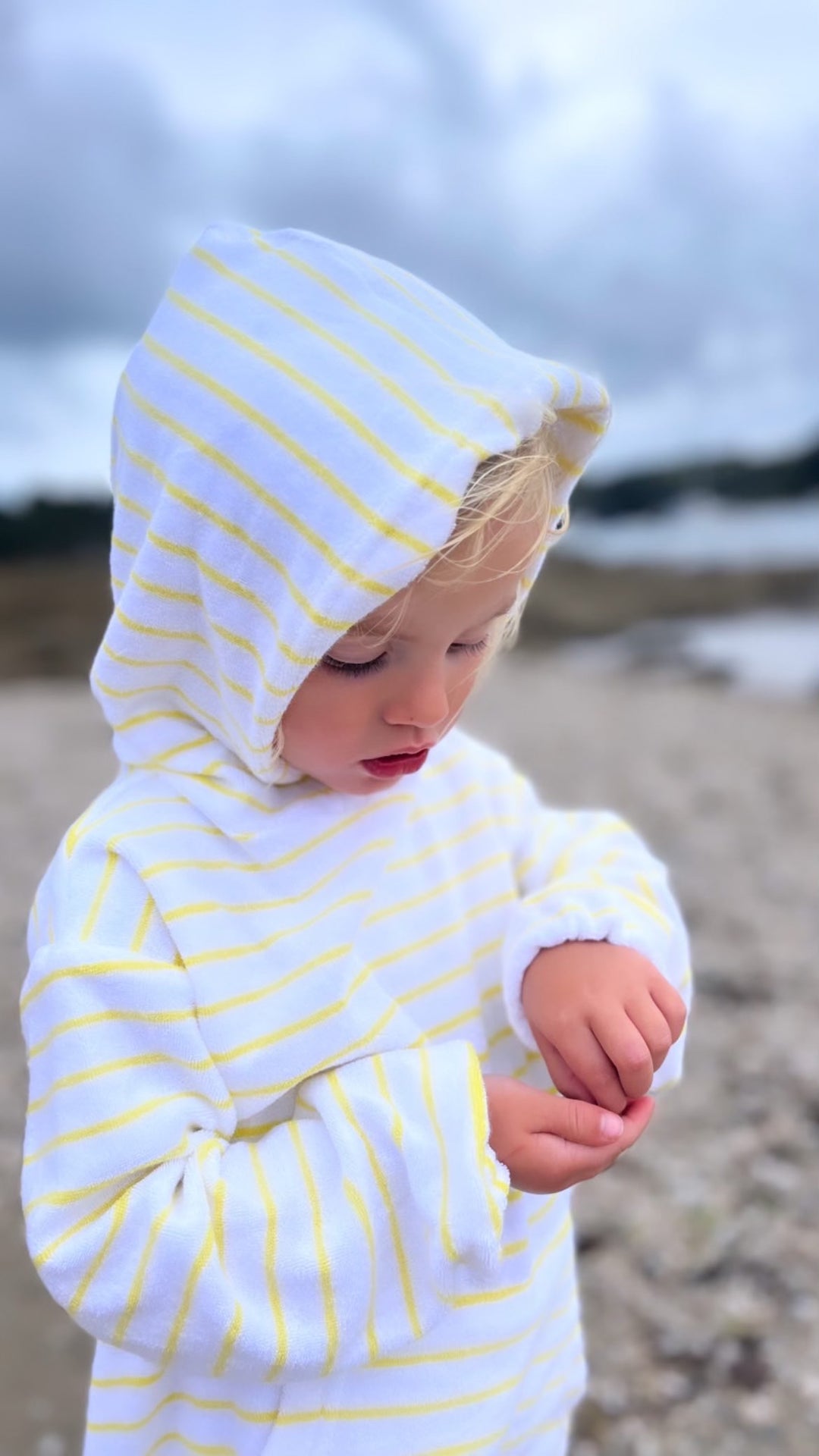 Childrens Striped Towelling Hooded Beach Robe | White & Lemon